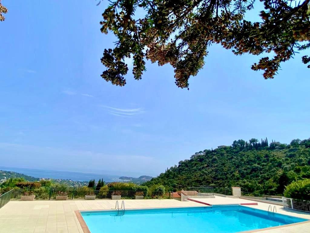 Villa Baievue 滨海卡瓦莱尔 外观 照片